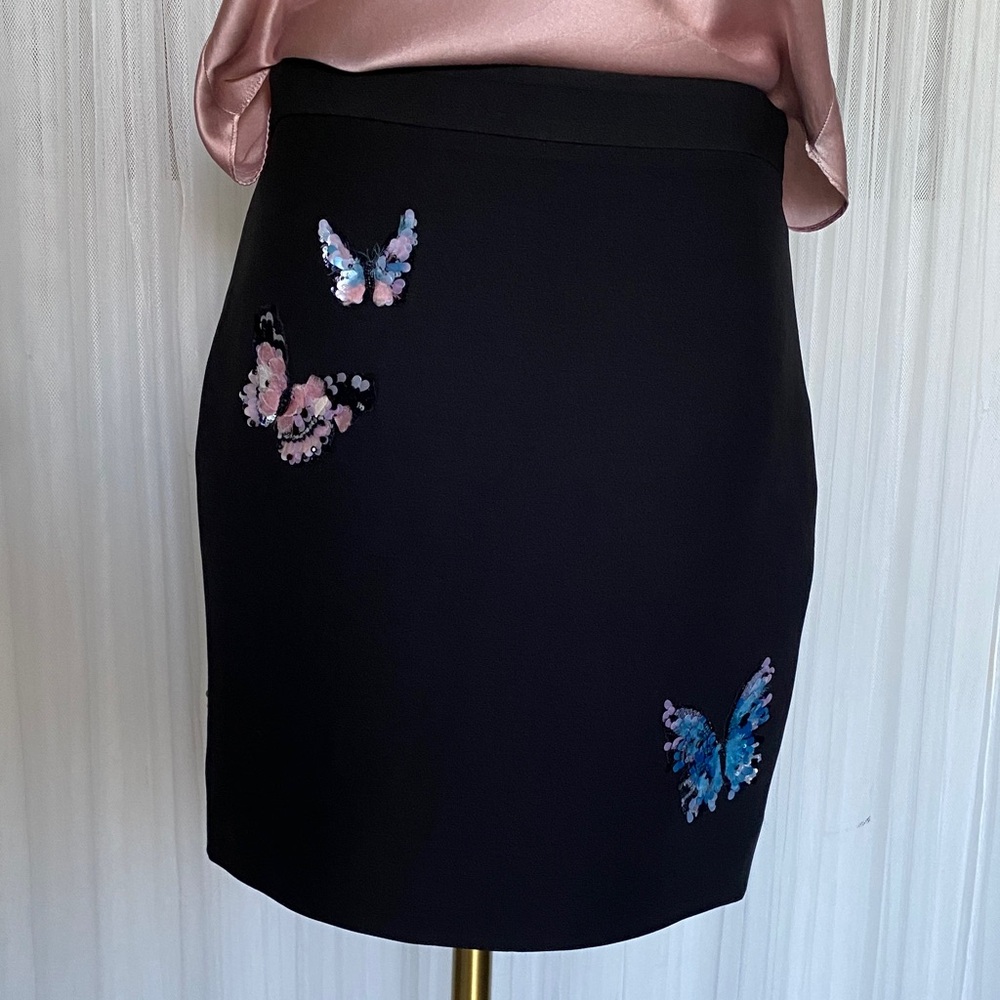 REDUCED!! Valentino Elegant Black Skirt with Butterfly Accents! Size 8